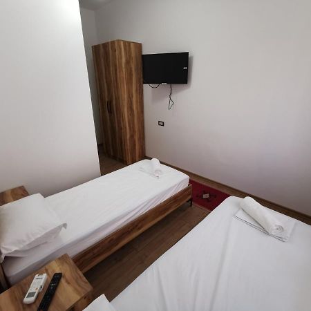 Bujtina Valgent Bed & Breakfast Berat Luaran gambar