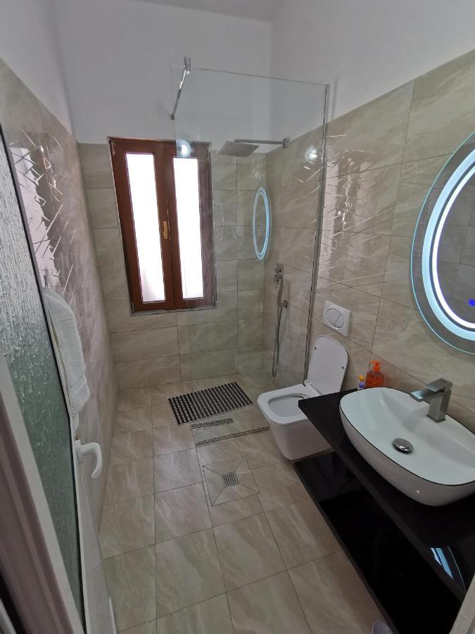 Bujtina Valgent Bed & Breakfast Berat Luaran gambar